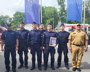 policjanci uczestniczący w Mistrzostwach