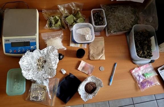 Zabezpieczone przez policjantów narkotyki