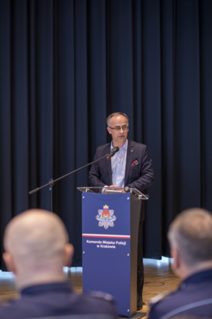 Sekretarz Miasta Krakowa podczas przemówienia