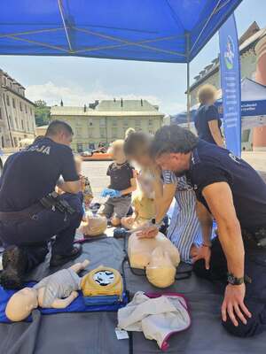 Policjanci w trakcie szkoleń