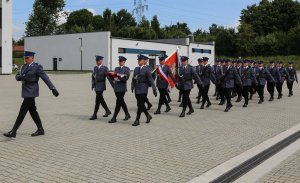 policjanci podczas uroczystości