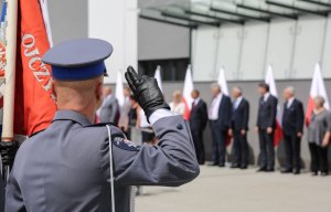 policjanci podczas uroczystości