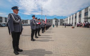 policjanci podczas uroczystości