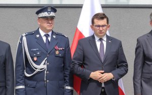 policjanci podczas uroczystości