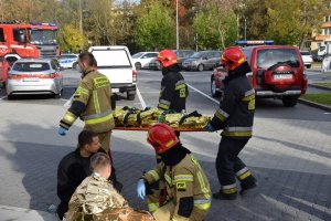 Ćwiczenia praktyczne policji oraz służb ratunkowych.