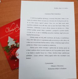 list skierowany do pani, która otrzyma paczki